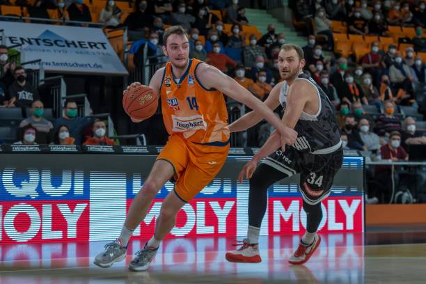 锋与中锋之 锋与中锋之