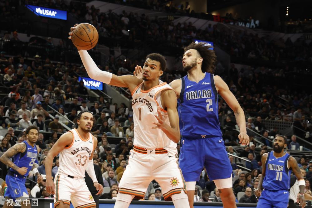 经验丰富的 经验丰富的