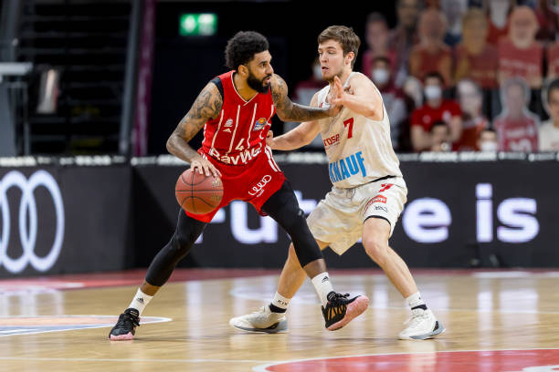 除了身体上 除了身体上